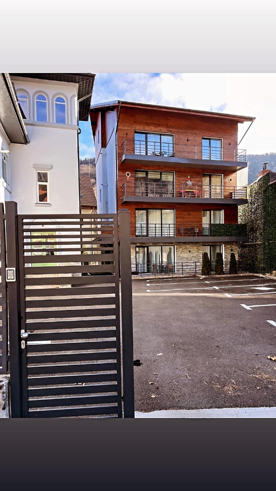 Ana Apartments Sinaia Exterior photo